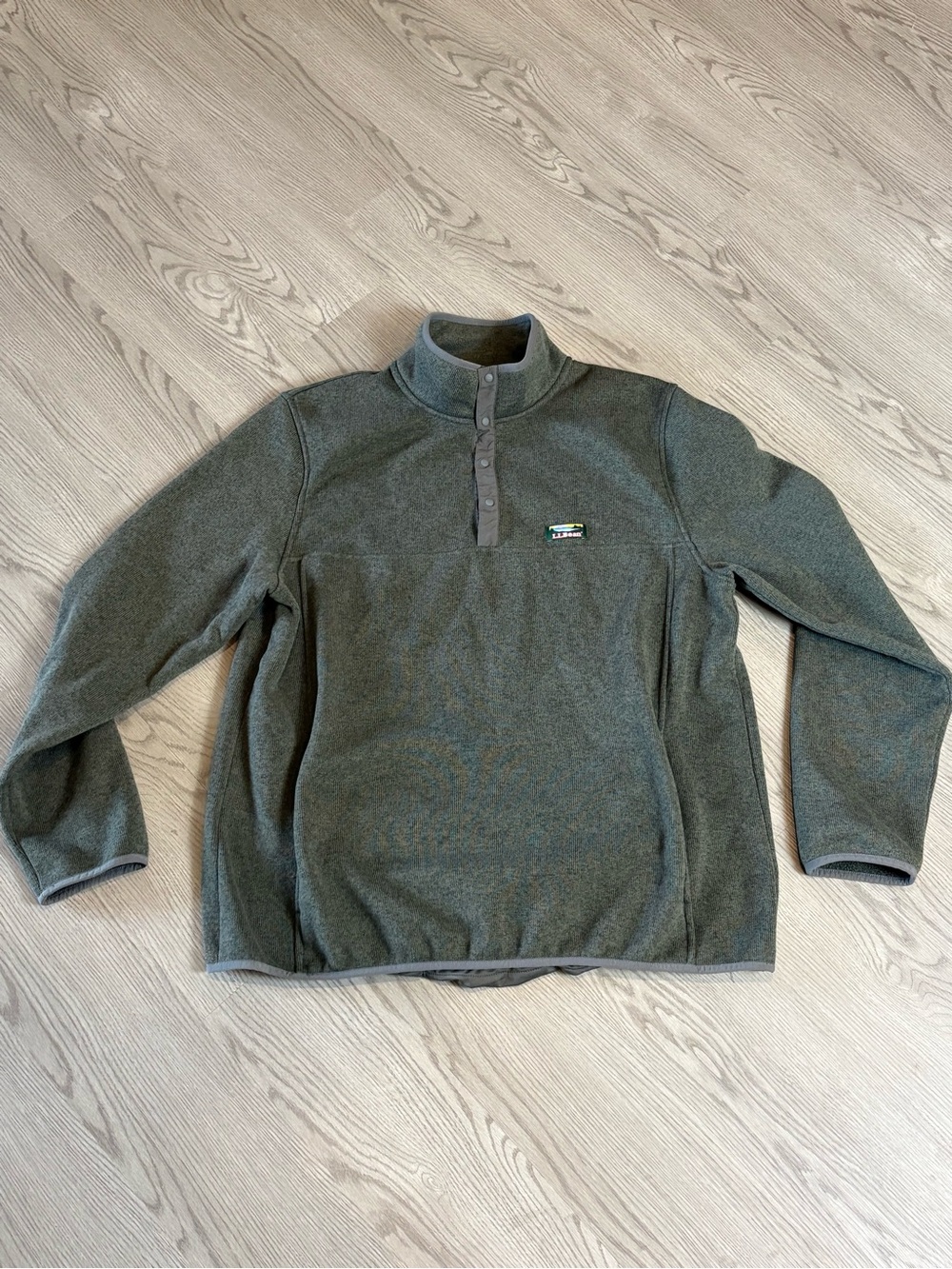 L.L. Bean Men's Olive Green Half-Zip Fleece Pullover